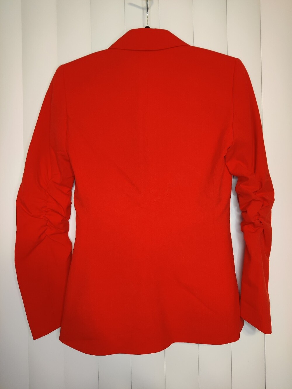 Gianni Bini Vibrant Red Tailored Blazer - Picture 2 of 3